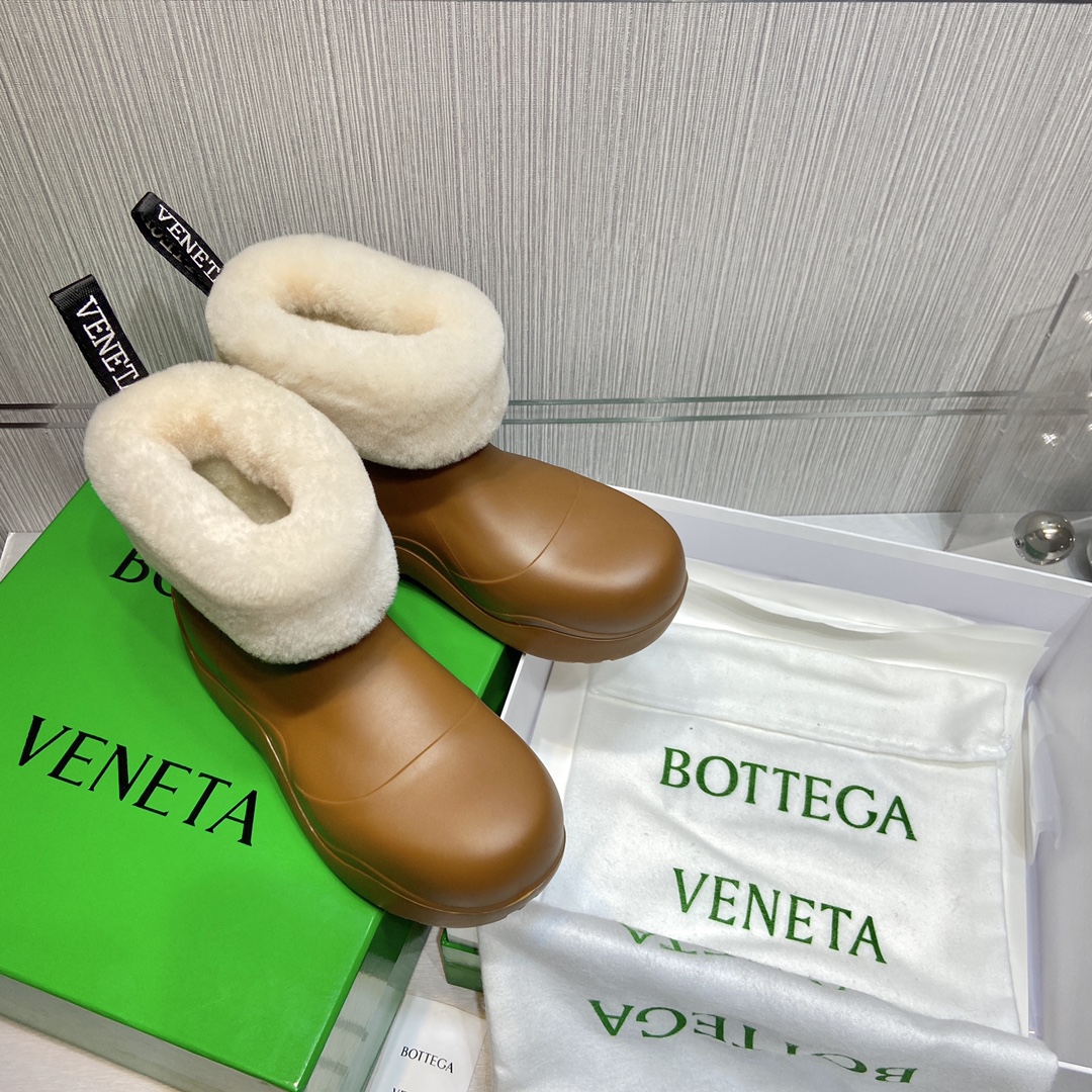 Bottega Veneta Boots 9 - vstockx