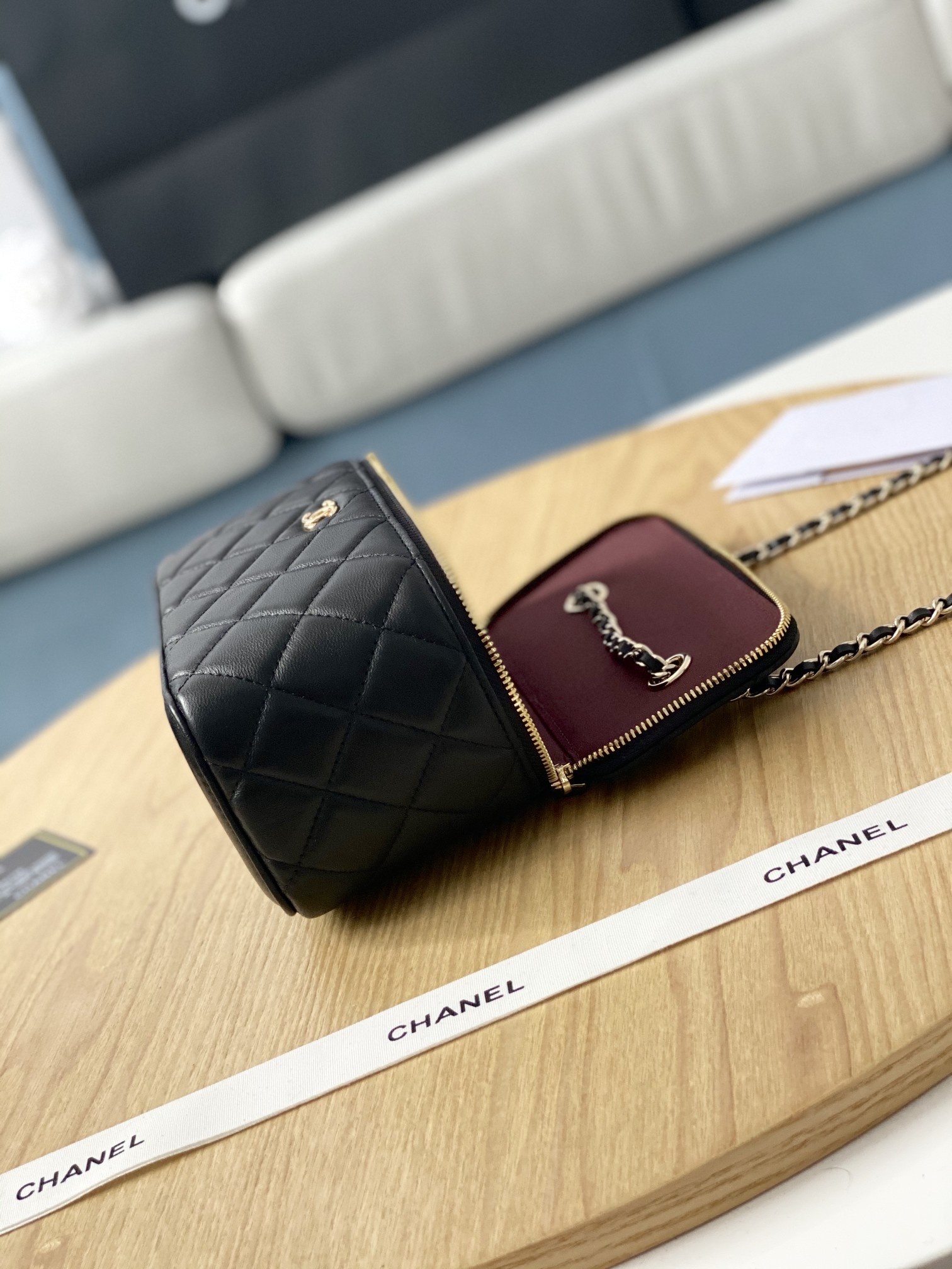 Handbag Chanel 81341 size 9.5*17*8 cm - vstockx