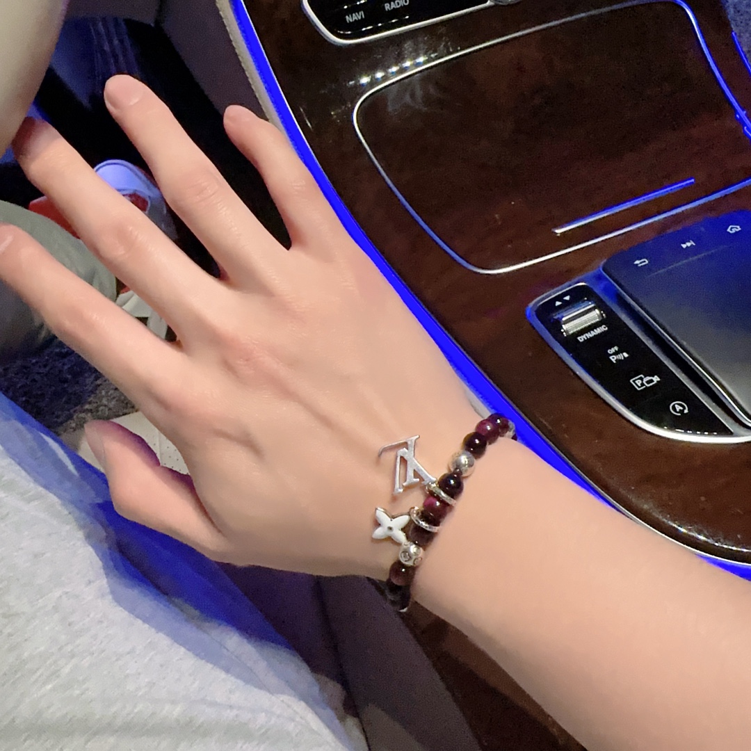 Jewelry Louis Vuitton 379 - vstockx