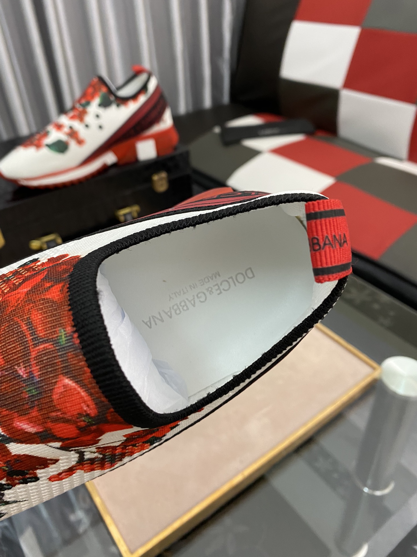 Dolce & Gabbana Sorrento 23 - vstockx