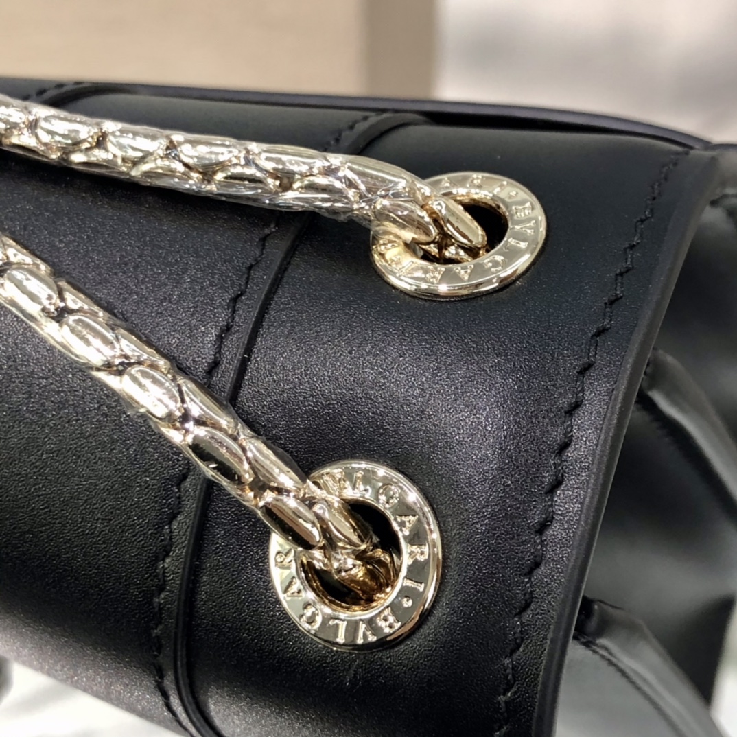 Handbags Bvlgari 29032 size:25*7.5*17 cm - vstockx