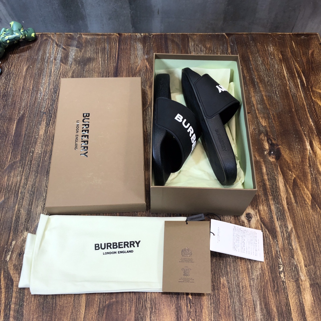 Burberry Slipper 3 - vstockx