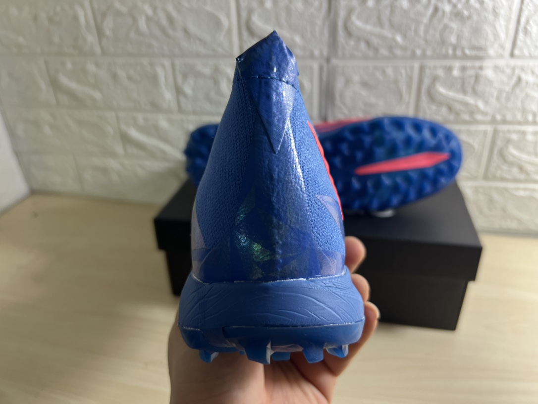 AD football shoes 24 - vstockx