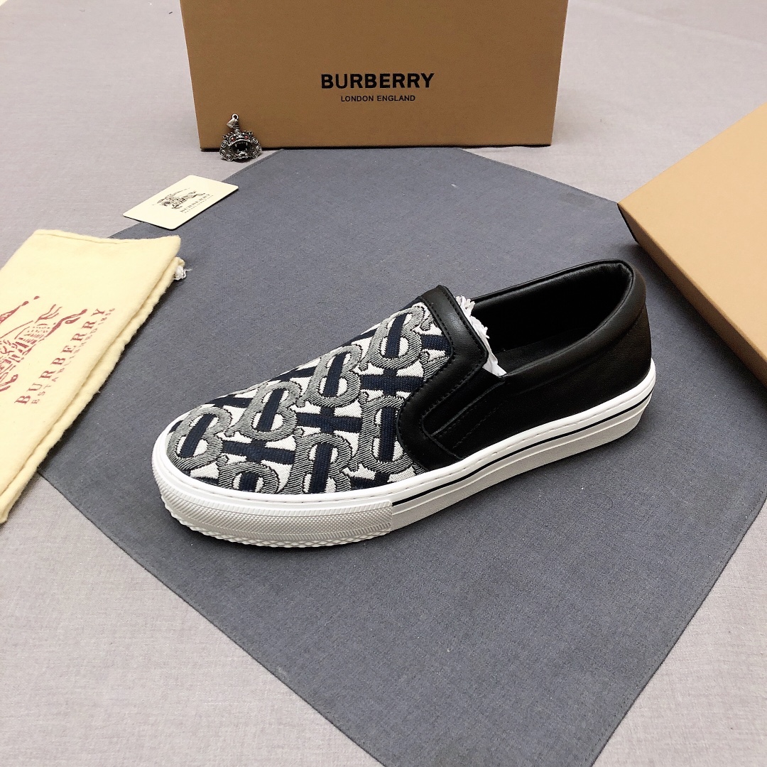 Burberry Perforated Check Sneaker 3 - vstockx