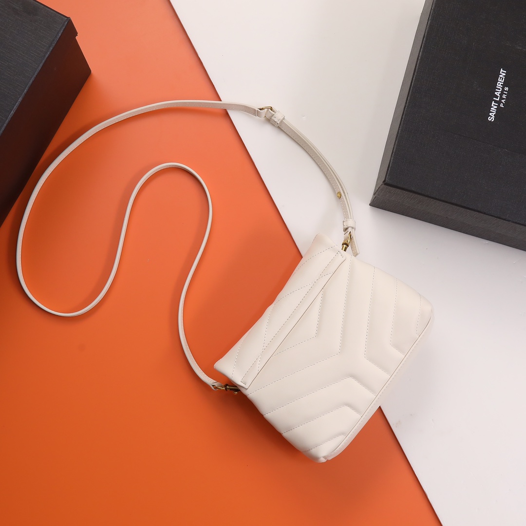 Handbags SAINT LAURENT 467072 size 20  14  7 cm - vstockx