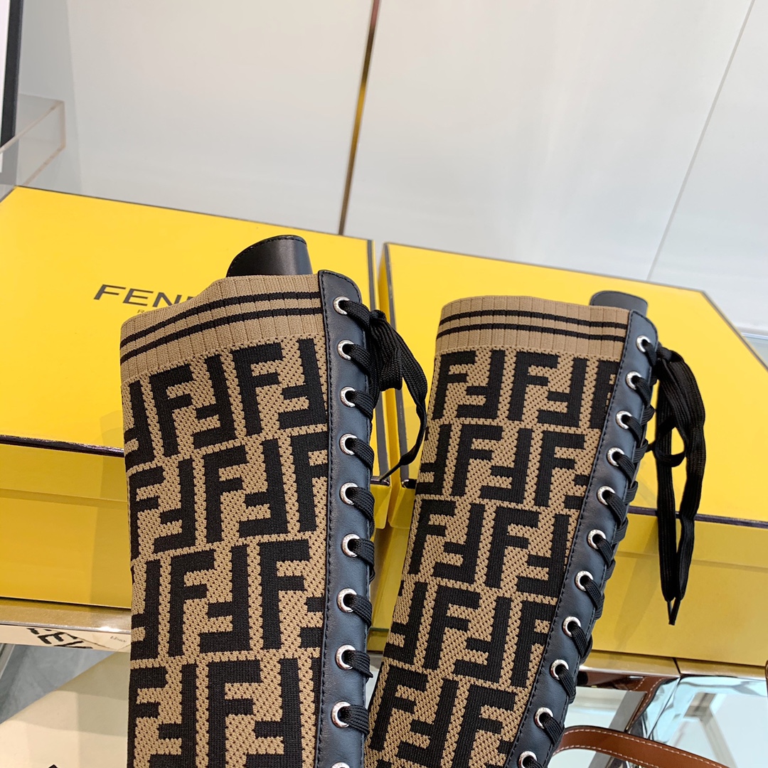 Fendi Boots 11 - vstockx