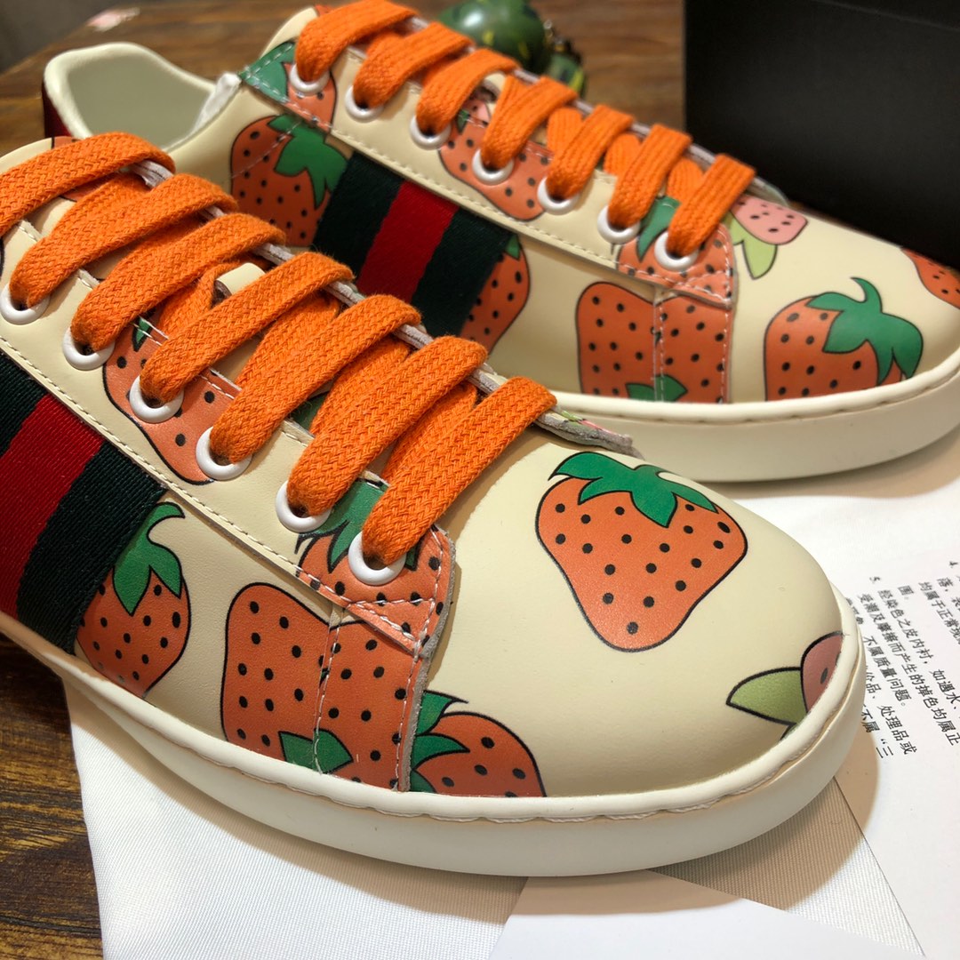 Gucci Ace Strawberry (W) - vstockx