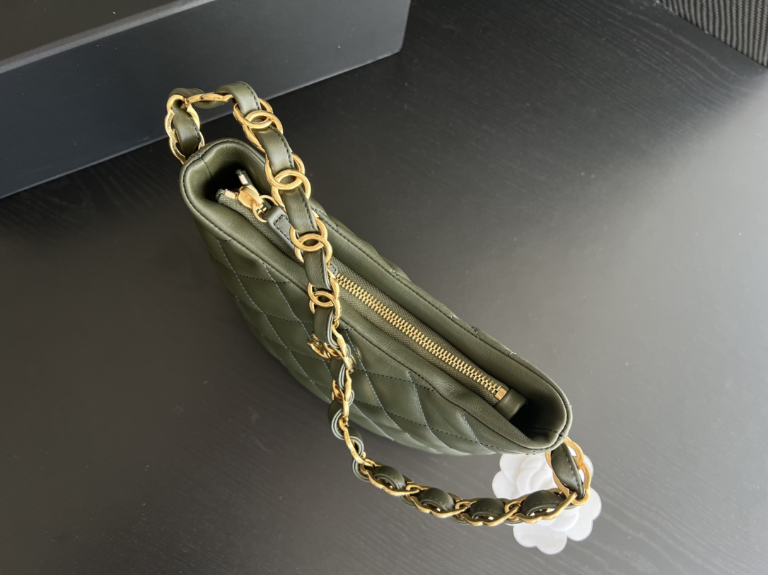 Handbag Chanel size 17.5cm24cm6 cm - vstockx