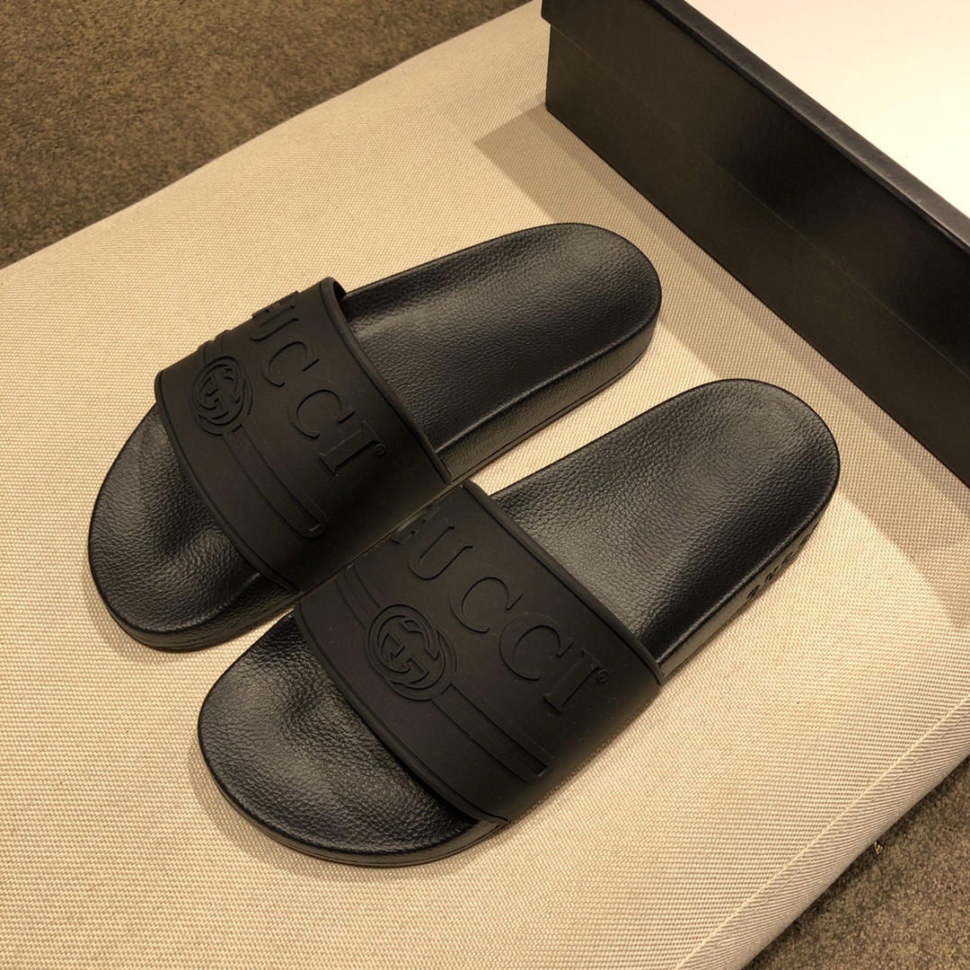Gucci Slippers 31 - vstockx