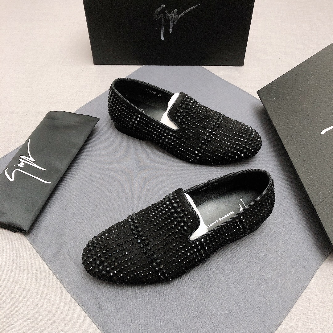 Giuseppe Zanotti Slip-on 10 - vstockx