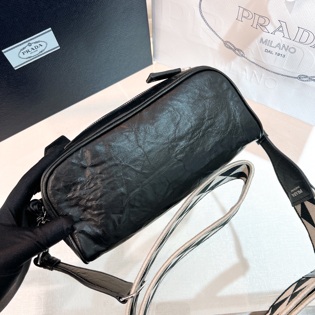 handbags prada 1BH198 22*10.5*7 - vstockx