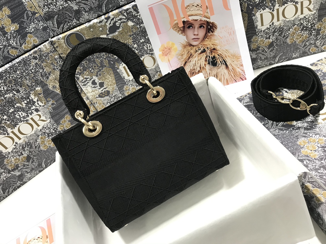 Handbag Dior M0565 size 24*20*11 cm - vstockx