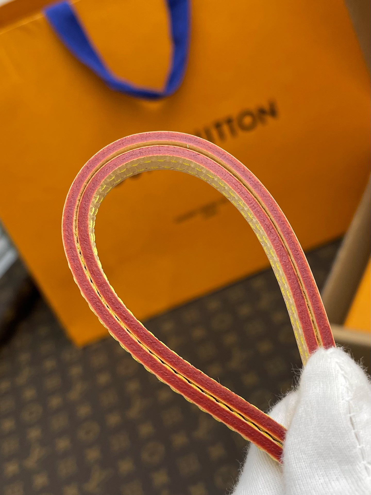 Handbags Louis Vuitton M40995 size:31*28*14 cm - vstockx