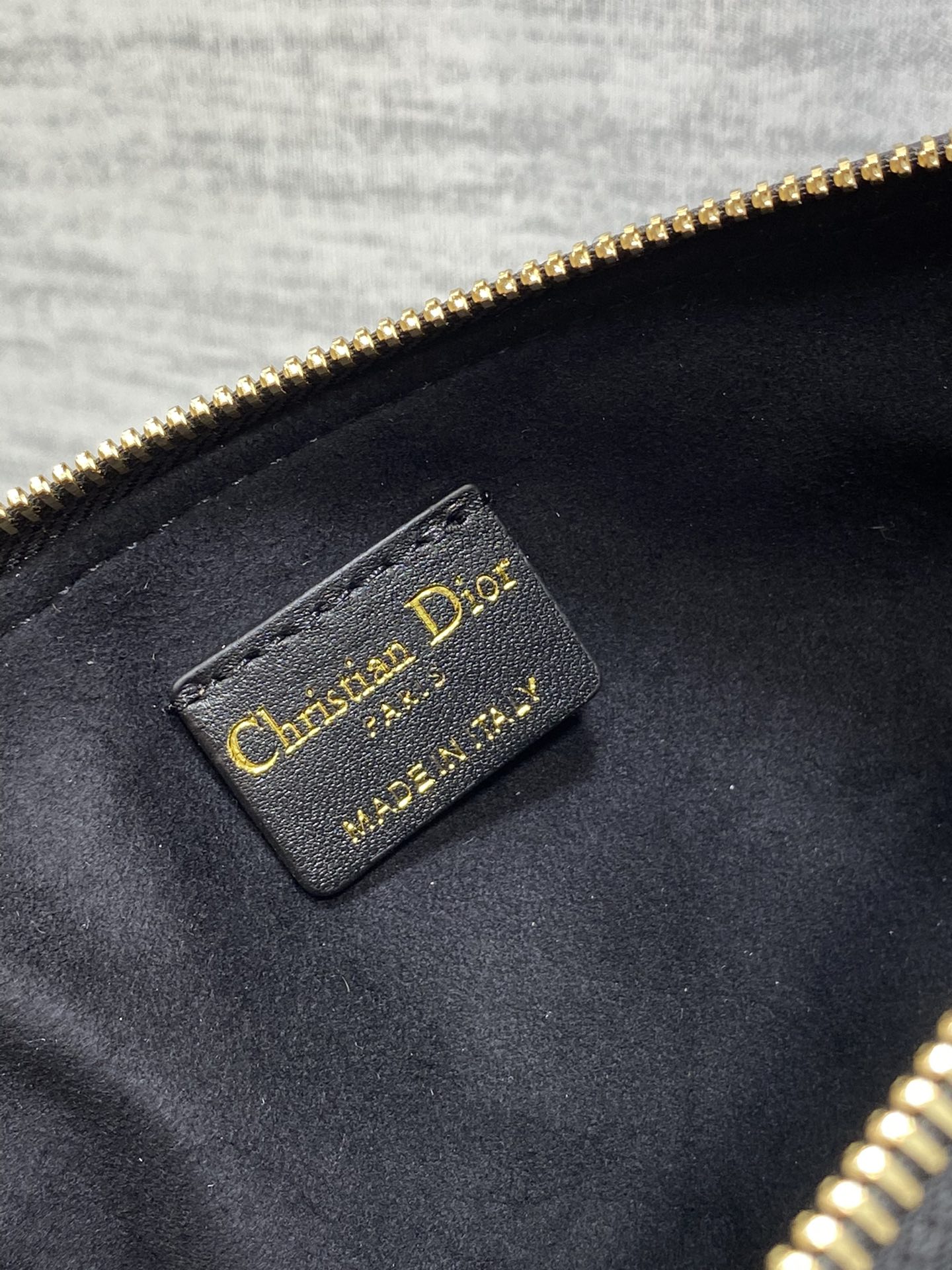 Handbag Dior size 27  12  5 cm - vstockx