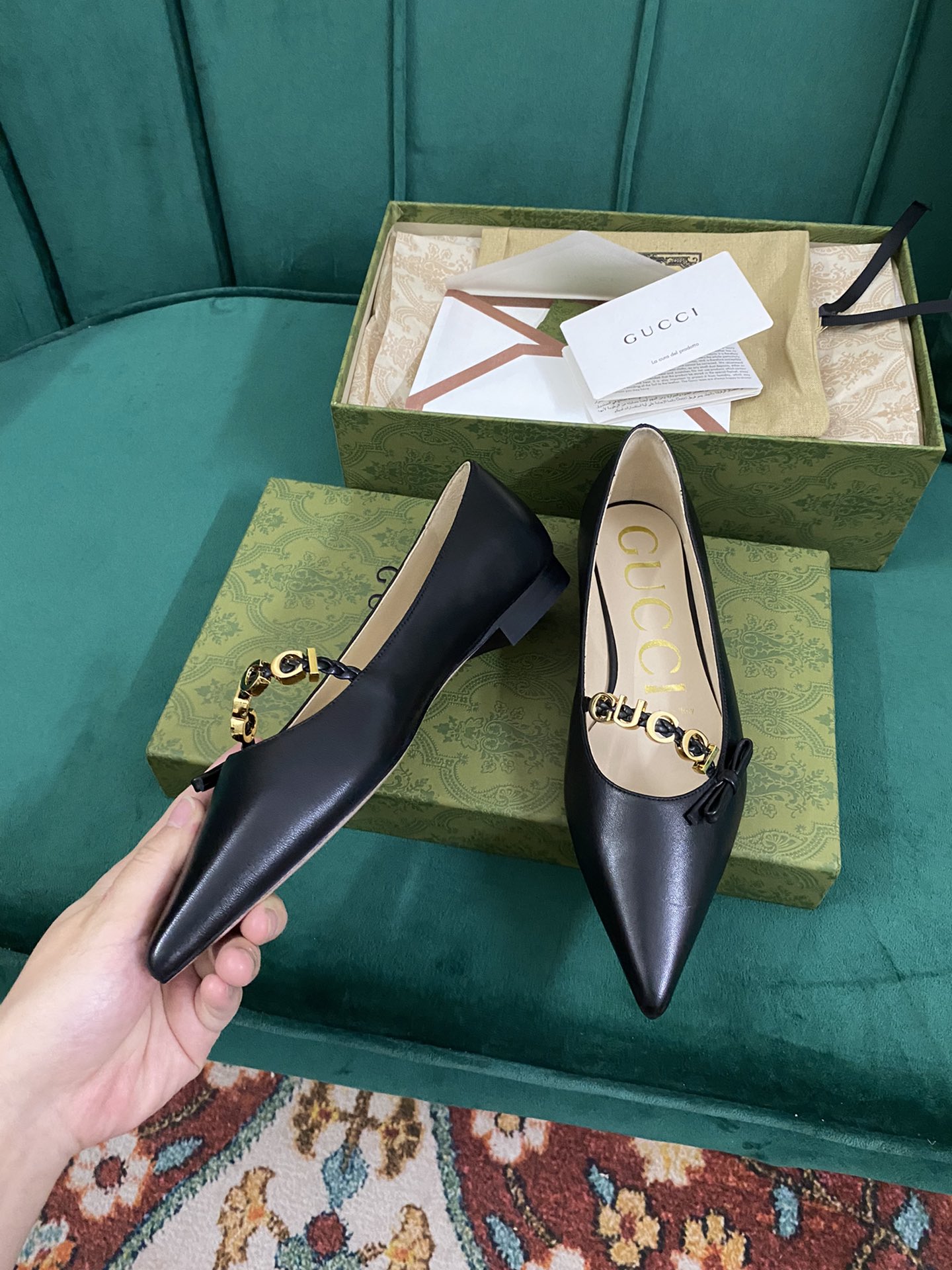 Gucci Women's pump with 'GUCCI' Women 10 - vstockx
