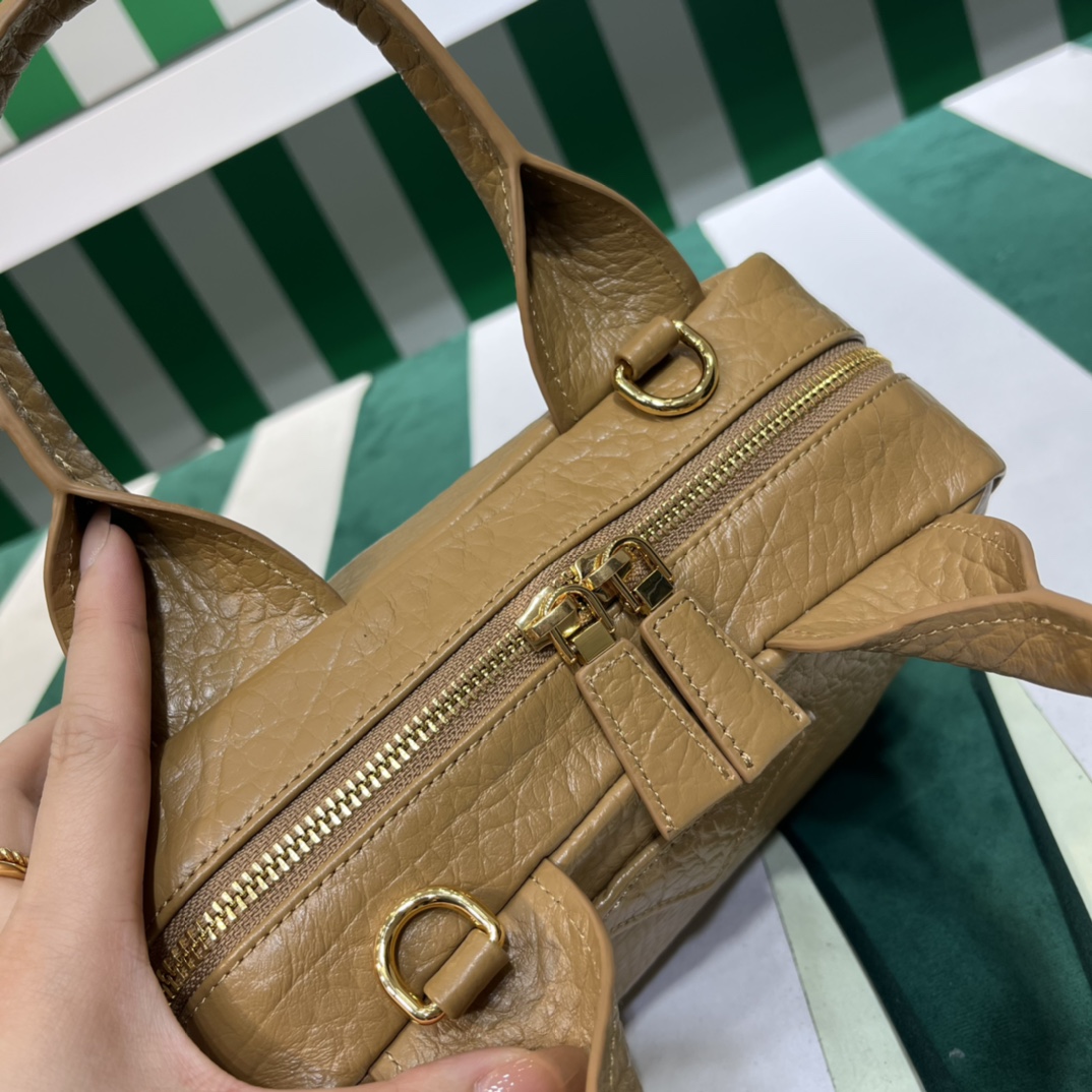 Handbags Prada 1BB081 size:22.5×10.5×16.5 cm - vstockx
