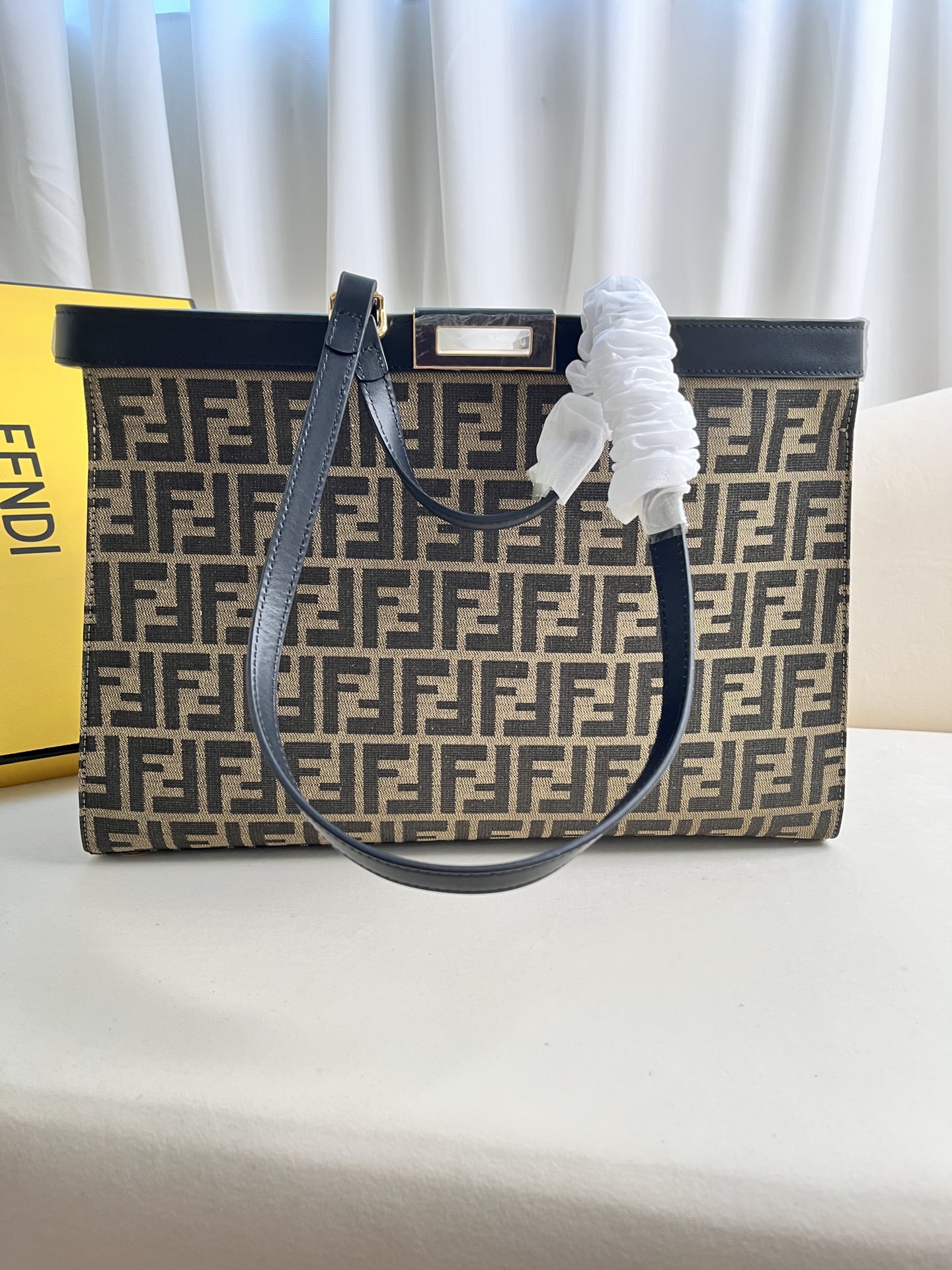 handbags FENDI 038 size:12*18*10cm - vstockx