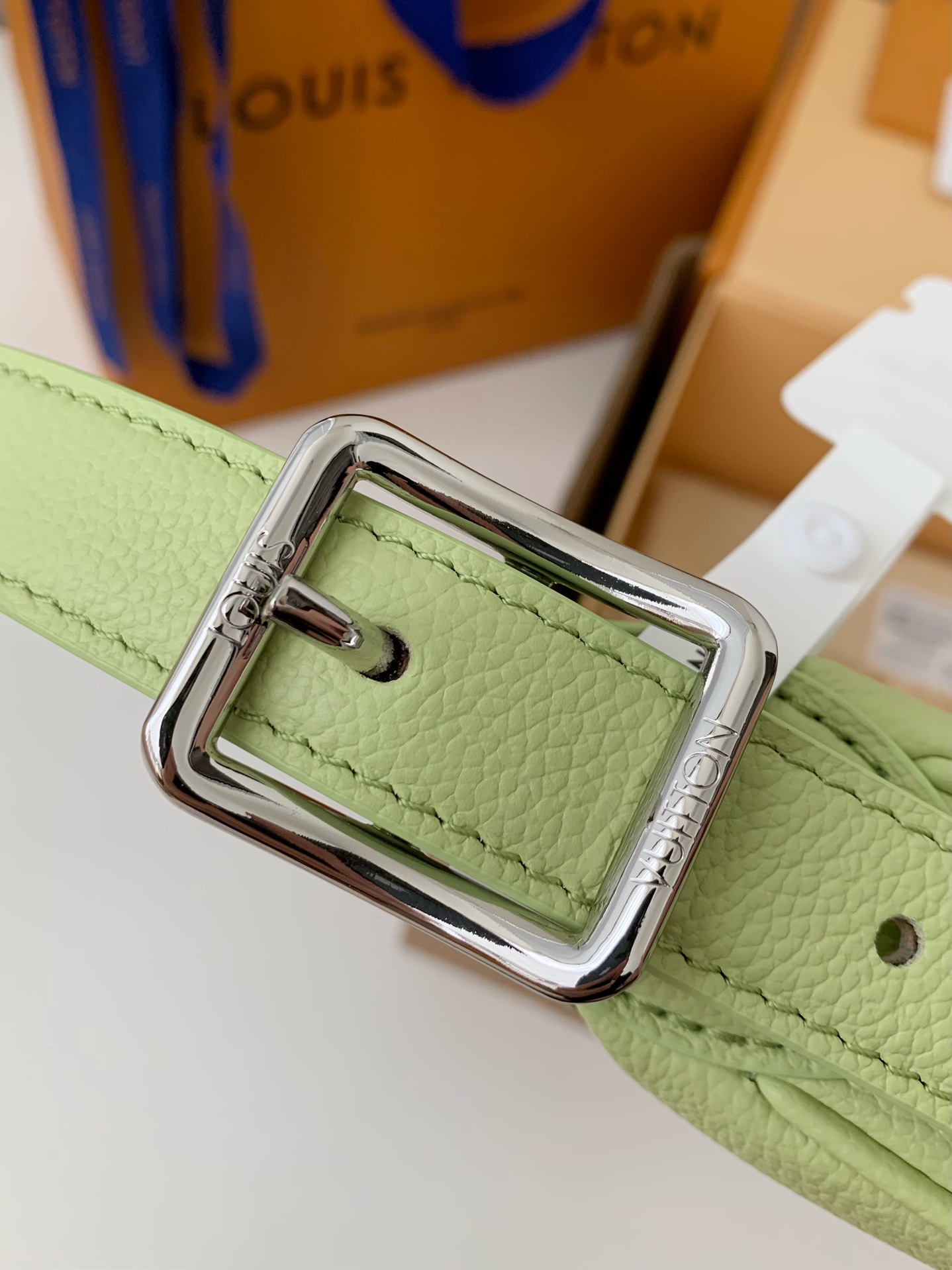 Handbags Louis Vuitton M82391 size:20.5*11*5 cm - vstockx