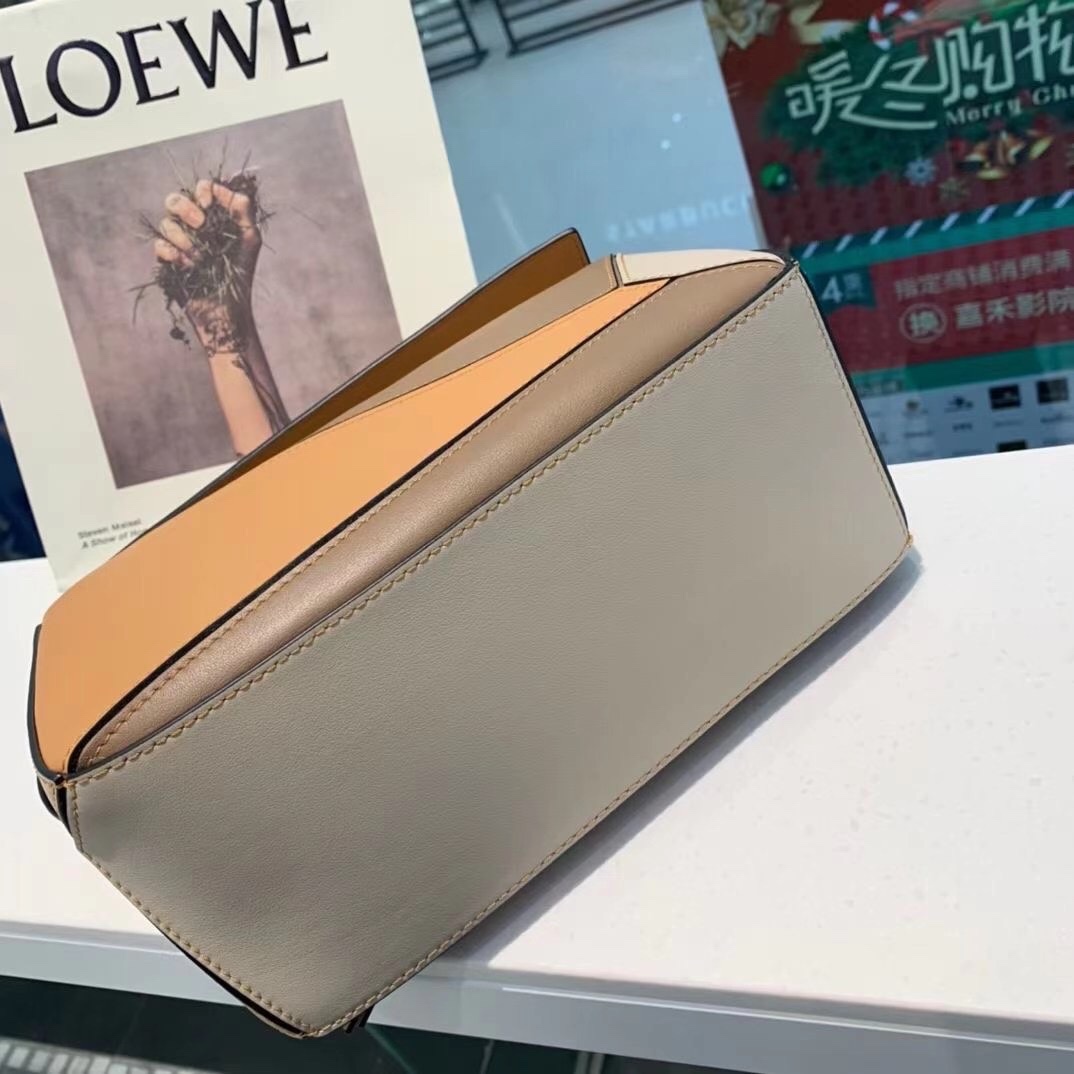 Handbags LOEWE ZP size:2414-11 cm - vstockx