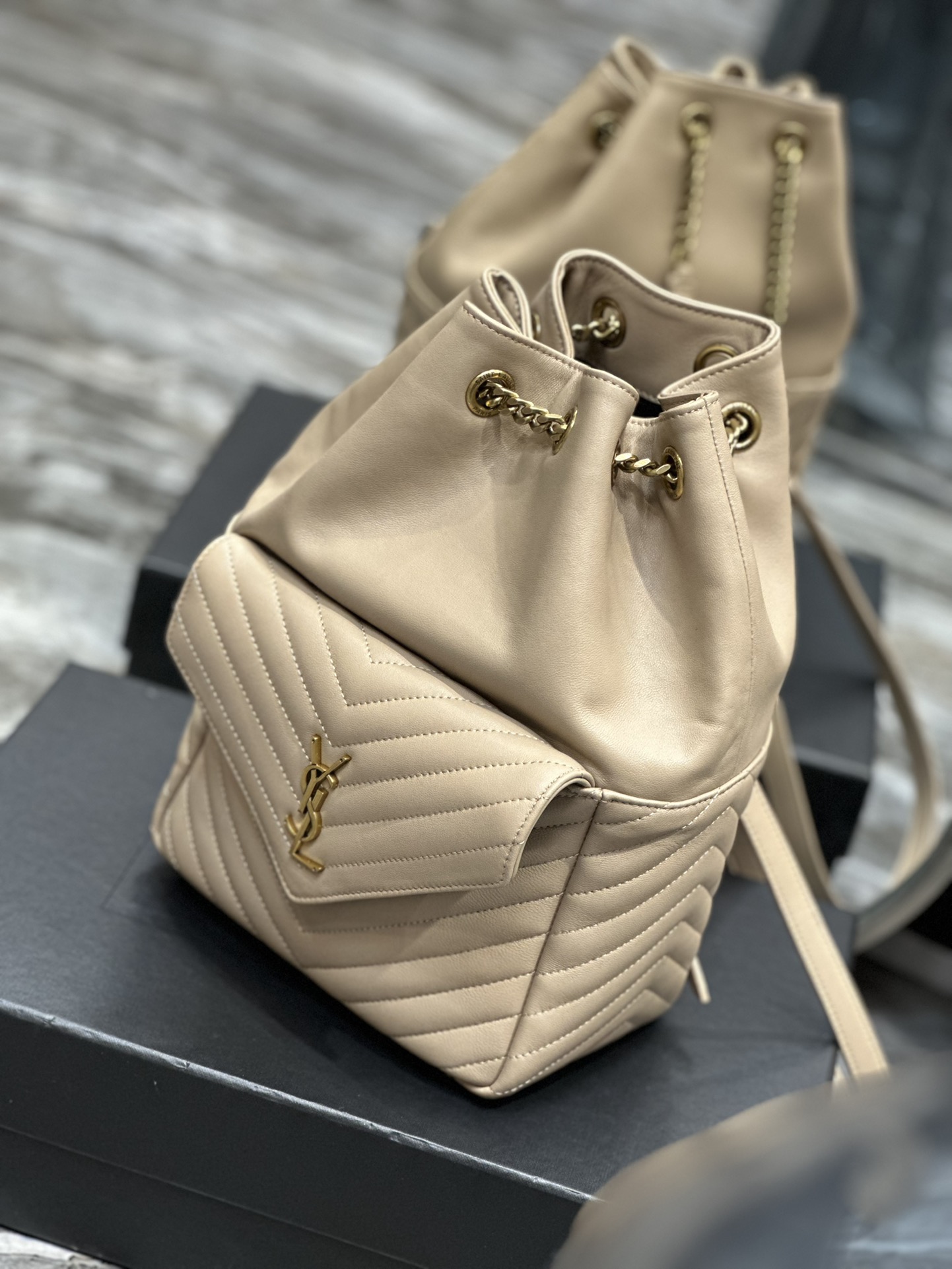 Handbags SAINT LAURENT 672609 size 22  29  15 cm - vstockx