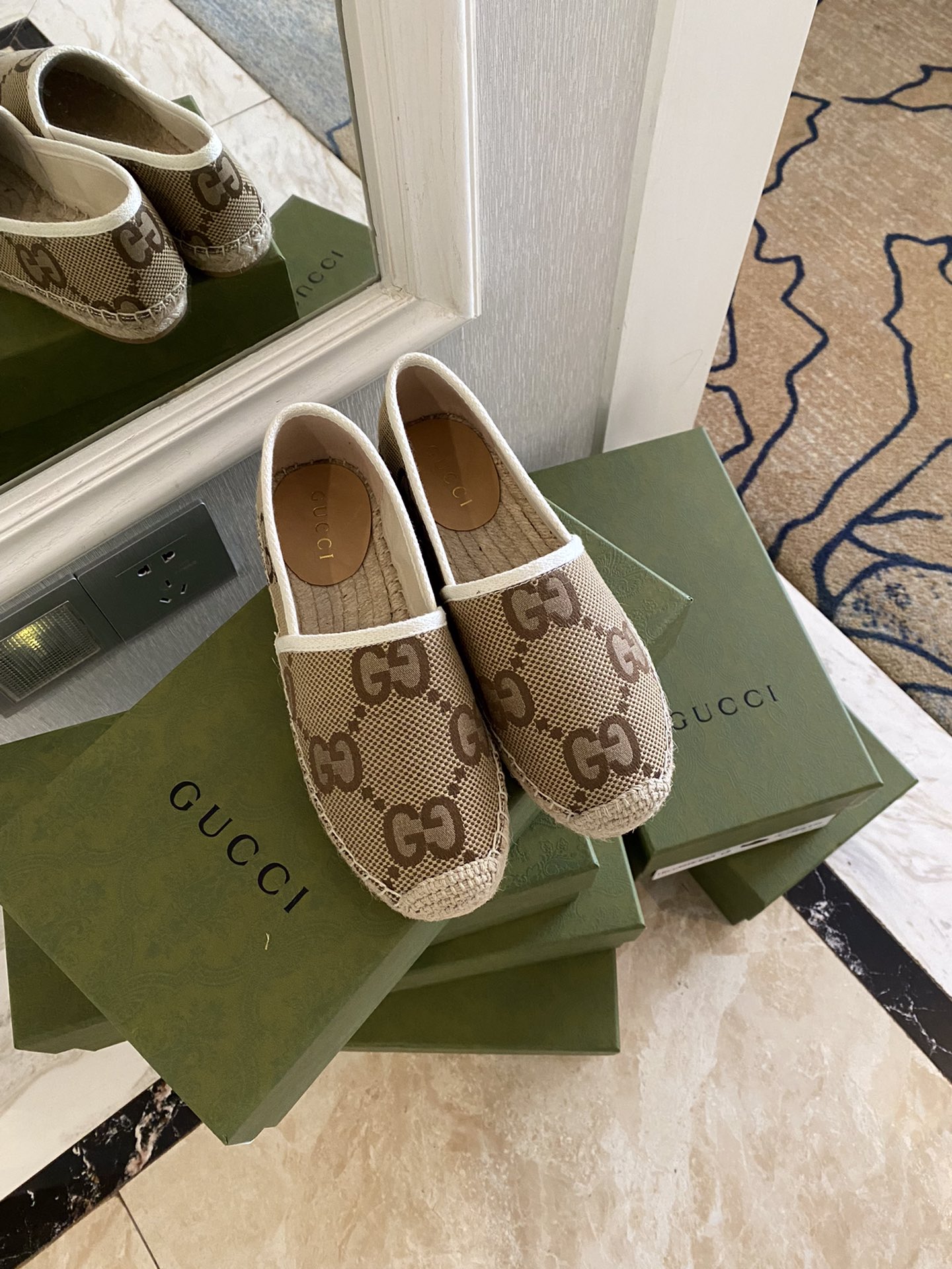 Gucci Leather espadrille with Double G WOMEN 2 - vstockx