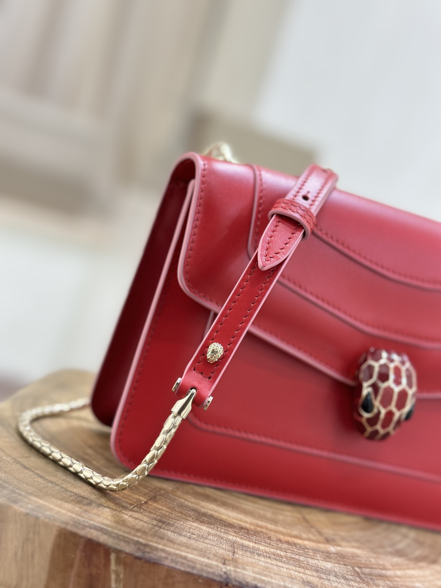 Handbags Bvlgari 38102 size:22*13*5.5 cm - vstockx