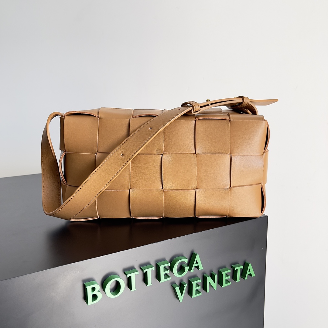 handbags Bottega Veneta 9306 size:28*14*10 - vstockx