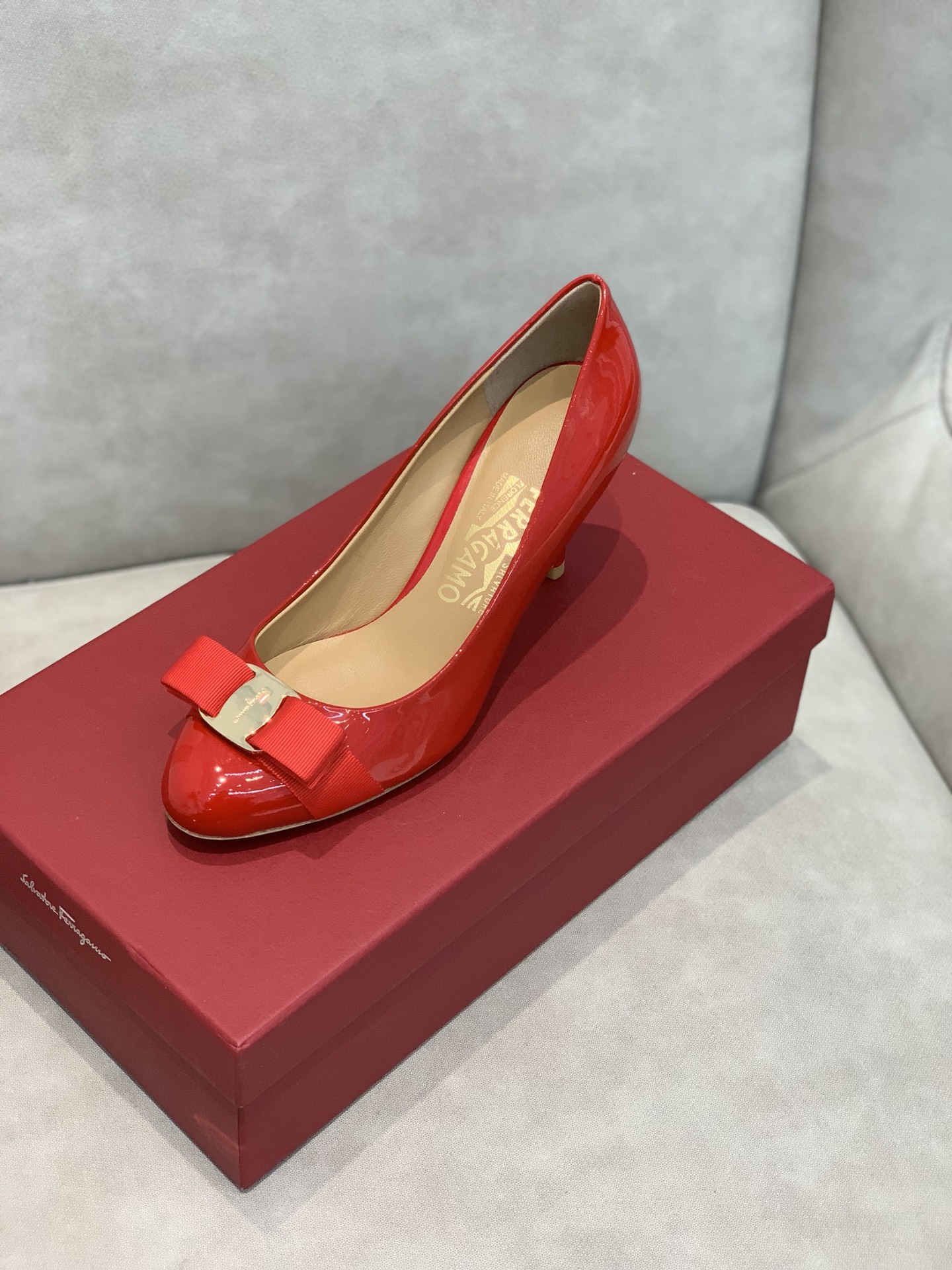 Salvatore Ferragamo Heel 8 - vstockx