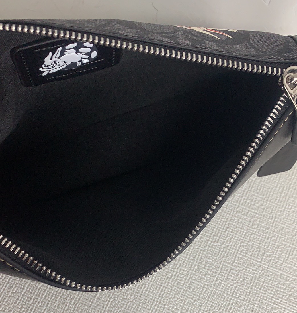 Handbags Coach CG300 size:24.5*16*5 - vstockx