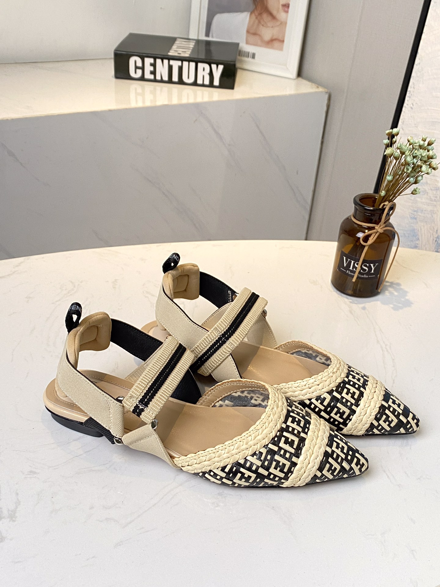 Fendi Heel 1 - vstockx