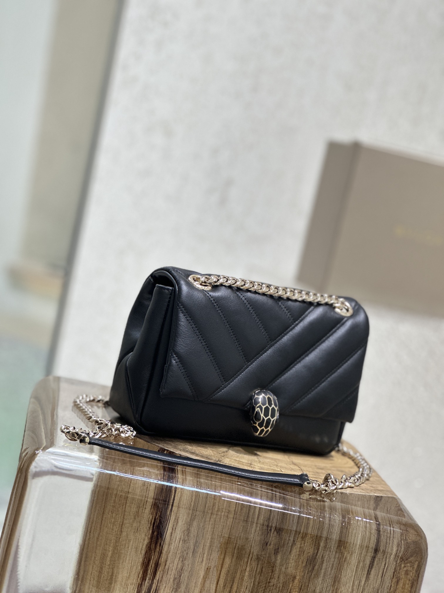 Handbags Bvlgari 287993 size:22.5*15*10 cm - vstockx