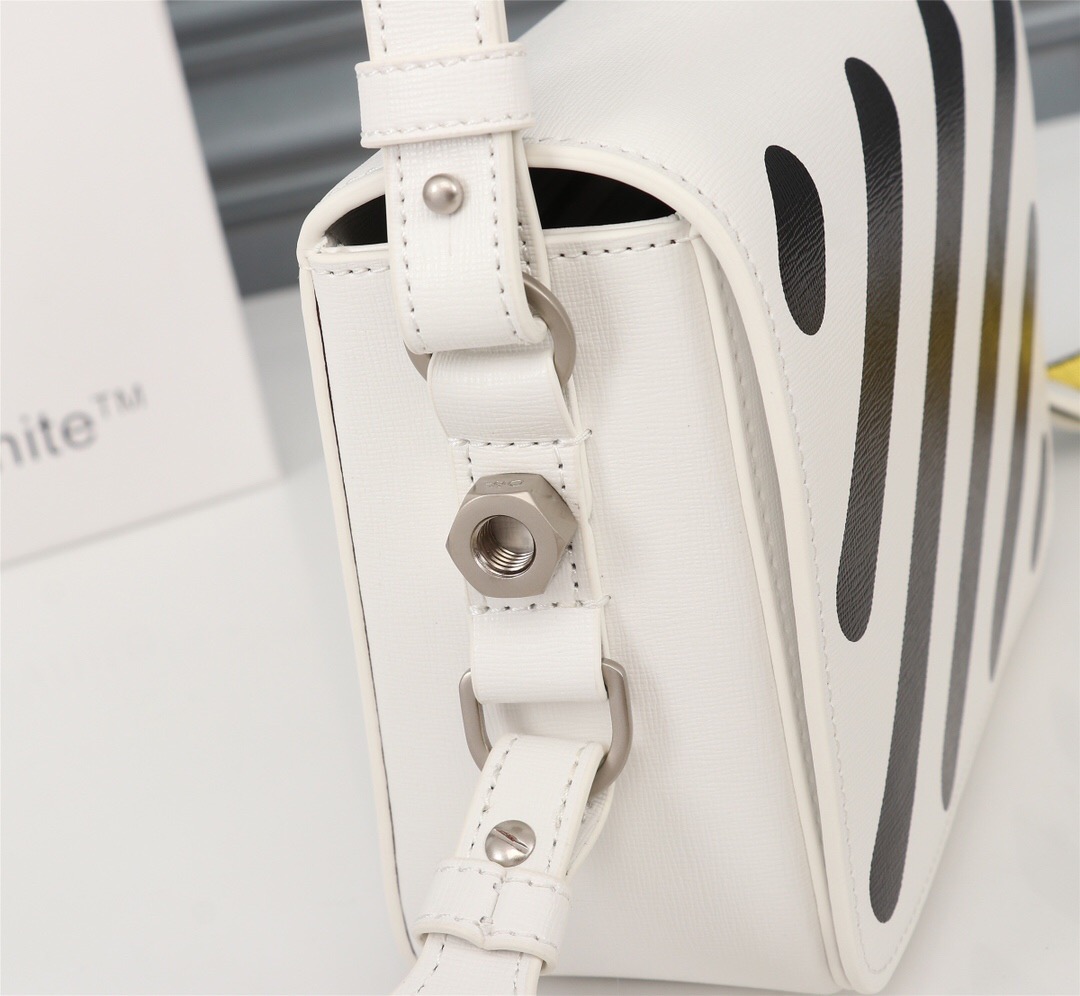 handbags OFF-White 533  4338650  size:18*16*9cm - vstockx