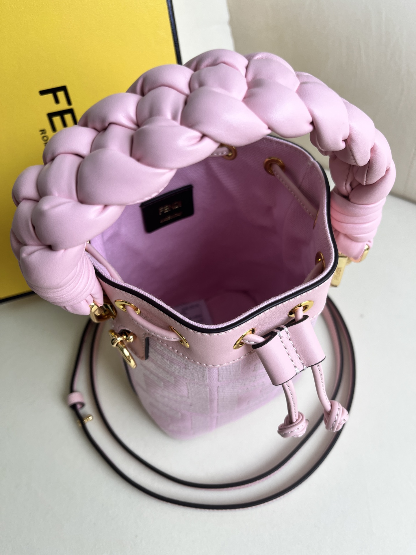 handbags FENDI 038 size:12*18*10cm - vstockx