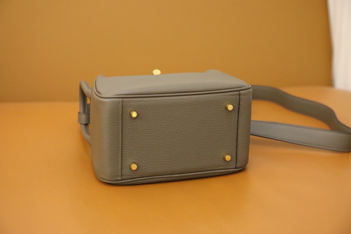 Handbags Hermes Lindy mini tc - vstockx