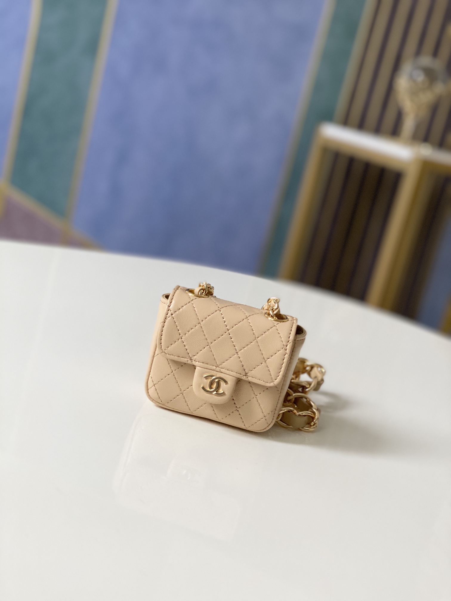 Handbag Chanel 2080 size 9.8.3 cm - vstockx