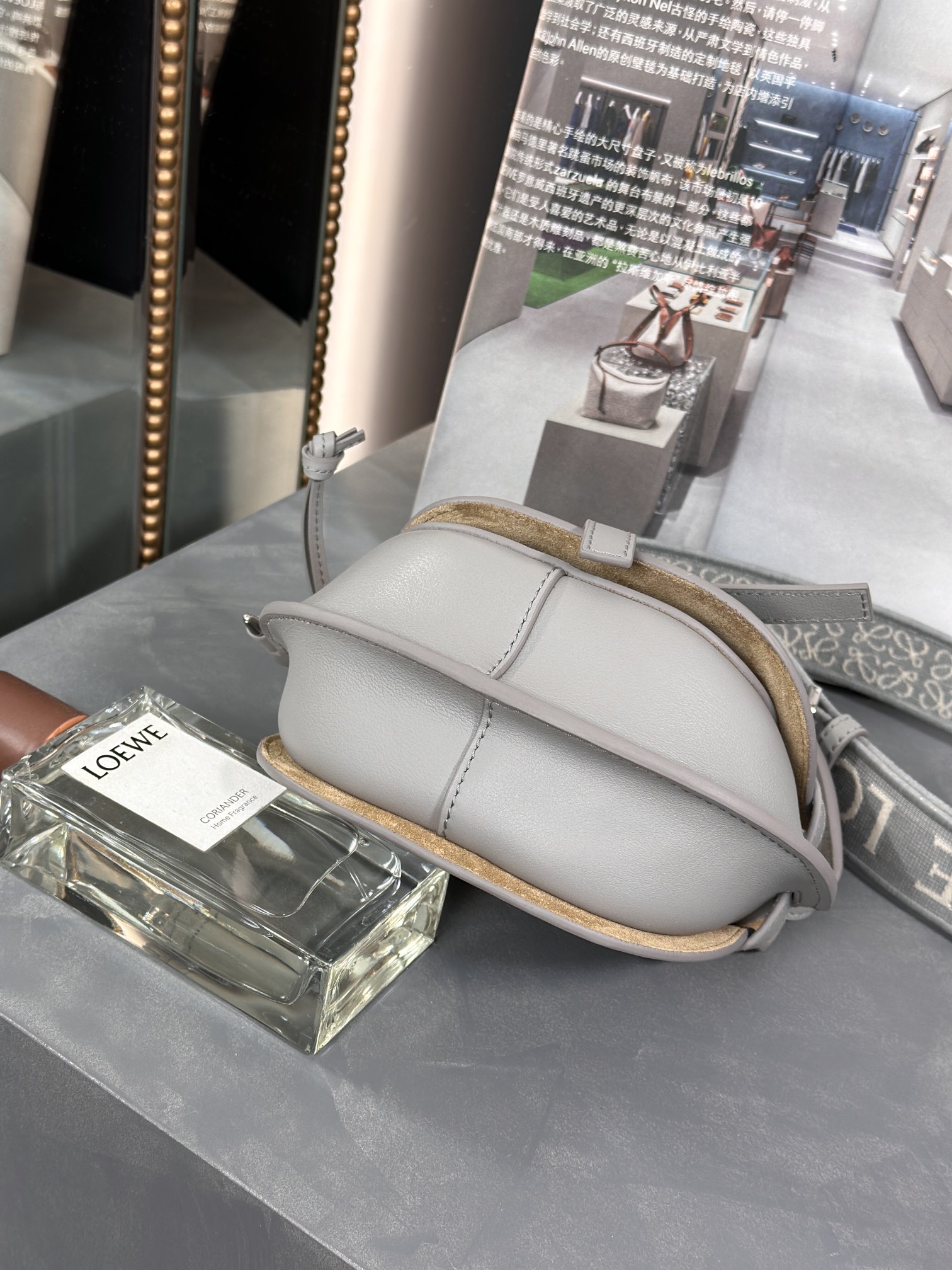 Handbags LOEWE   size:15*12.5*9cm - vstockx