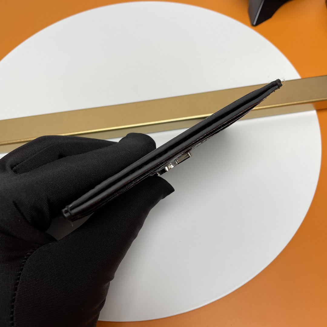 Handbags SAINT LAURENT 423291 size 10x7.5x0.5 cm - vstockx