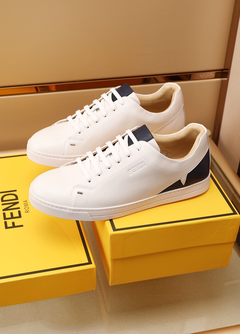 Fendi Low Top Sneakers 7 - vstockx