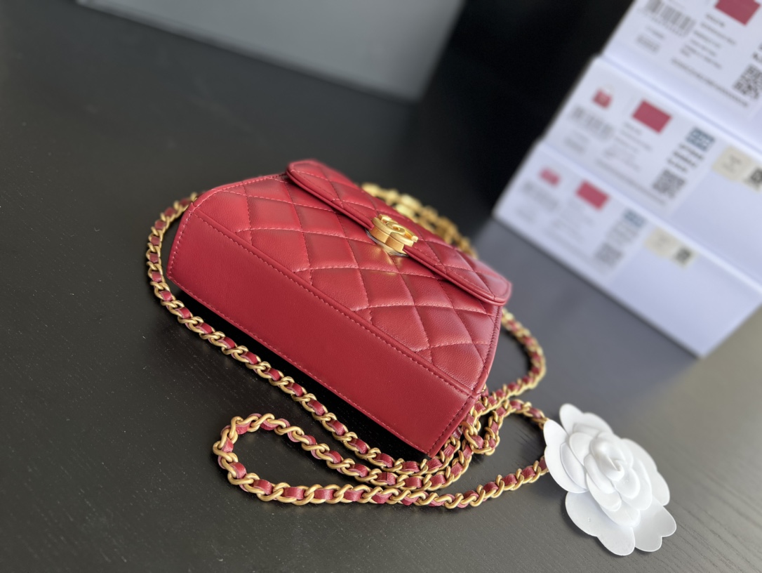 Handbag Chanel AP2945 size 11.5cmx14.5cm5.5 cm - vstockx