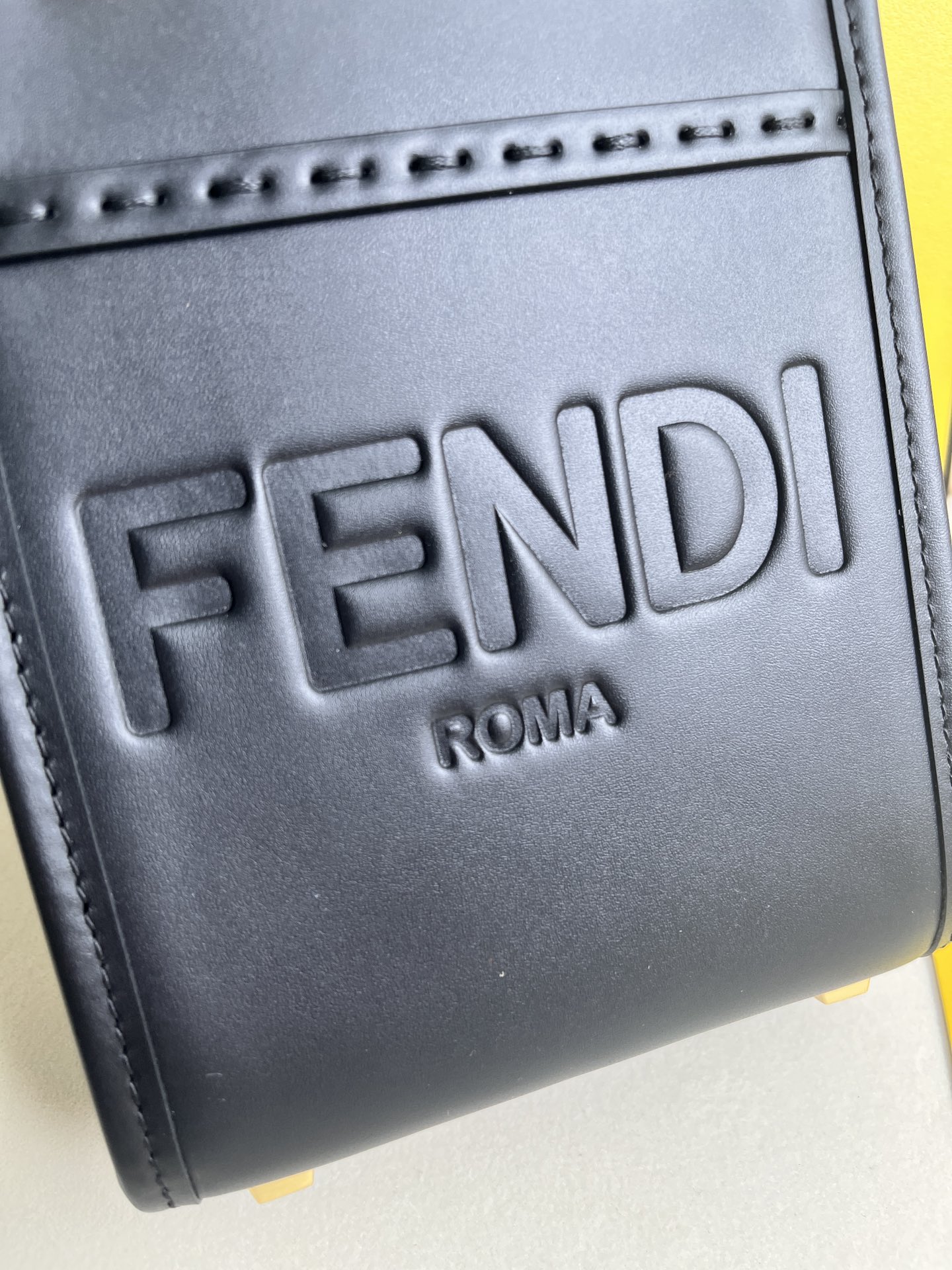 handbags FENDI 208 size:18*13*6.5- - vstockx
