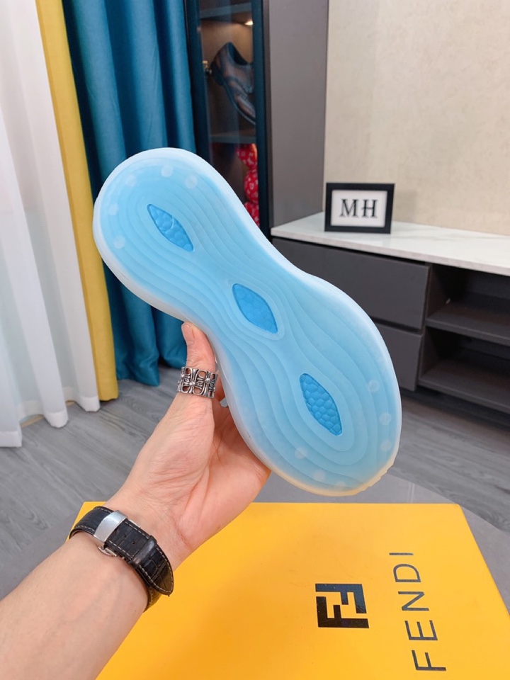 Fendi Low Top Sneakers 5 - vstockx