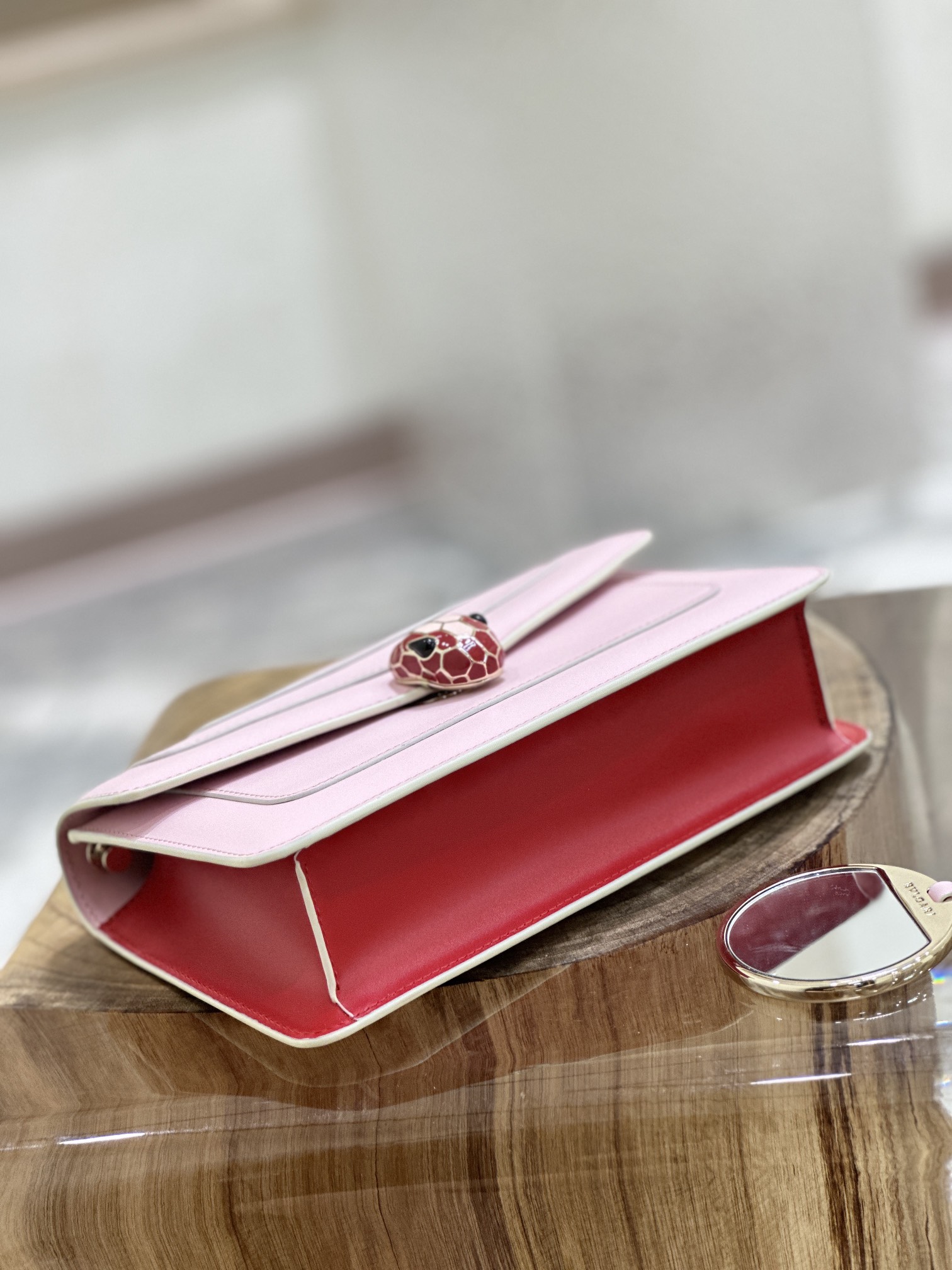 Handbags Bvlgari 38102 size:22*13*5.5 cm - vstockx