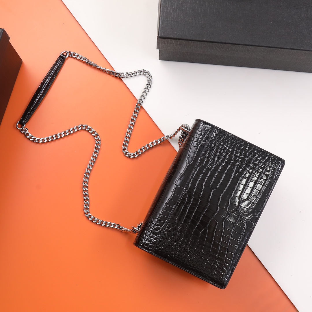 Handbags SAINT LAURENT 422906 size 22x8x16 CM - vstockx