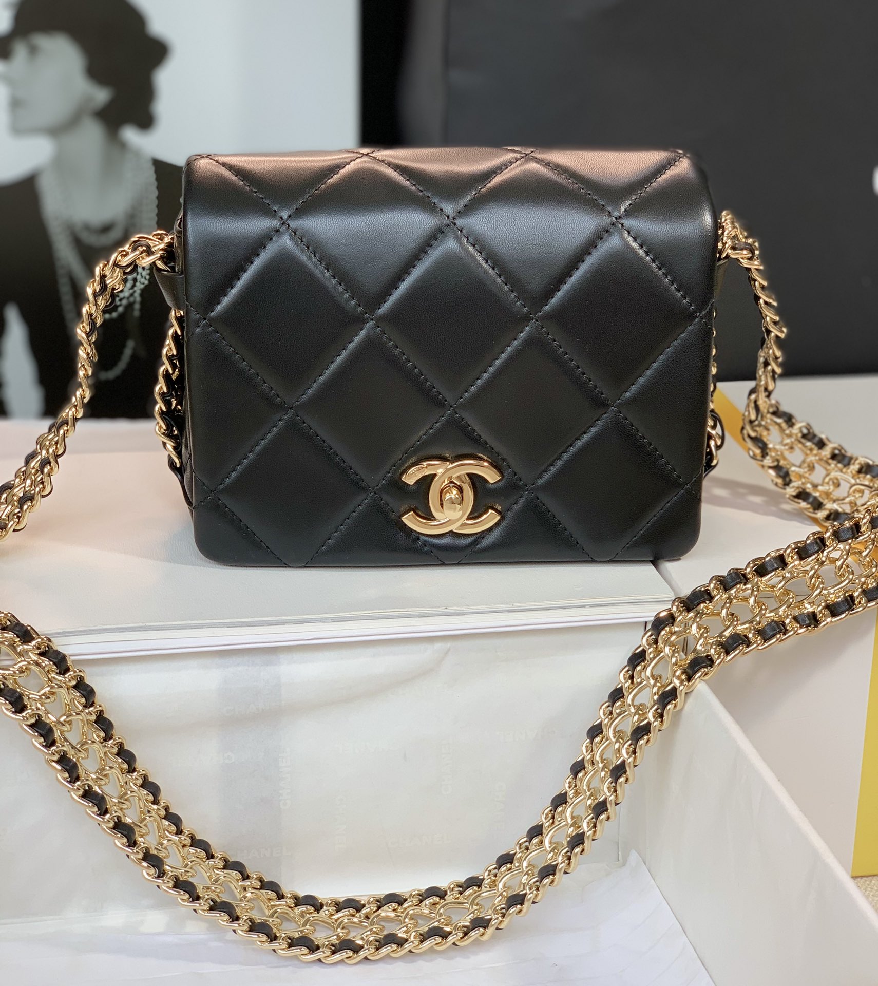 Handbag Chanel size 18 cm - vstockx