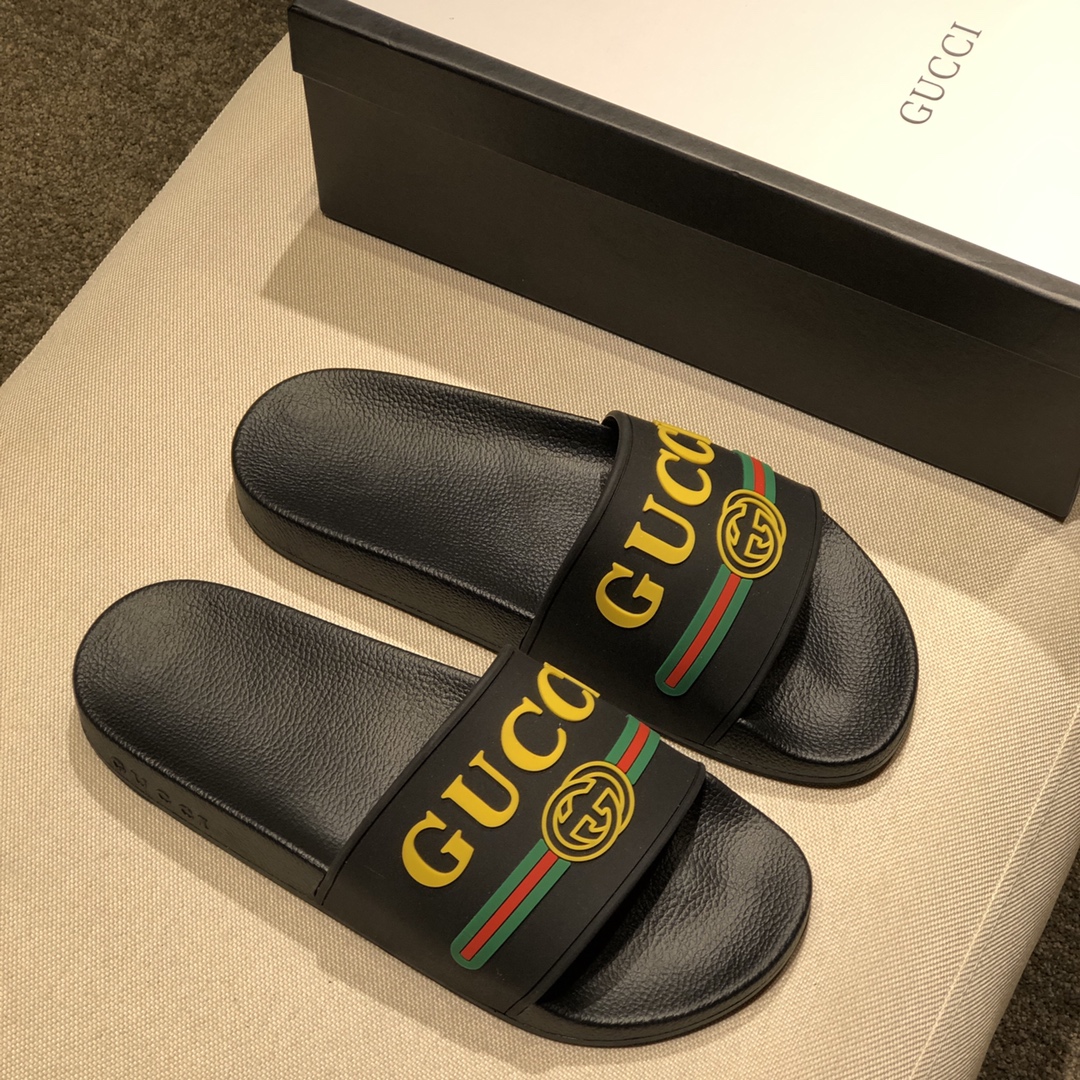 Gucci Slippers 46 - vstockx