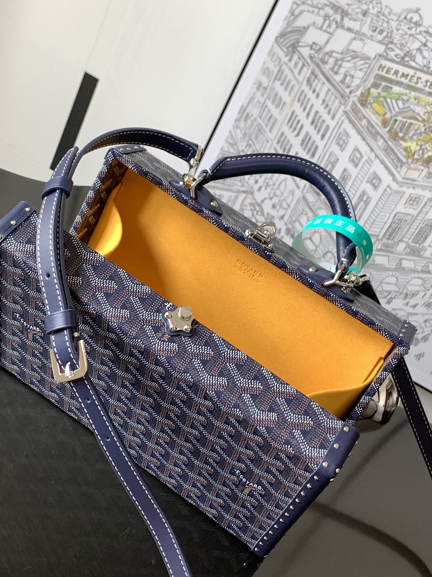 Handbags Goyard Grand Htel 8018 size:17*7.7*24.5 cm - vstockx