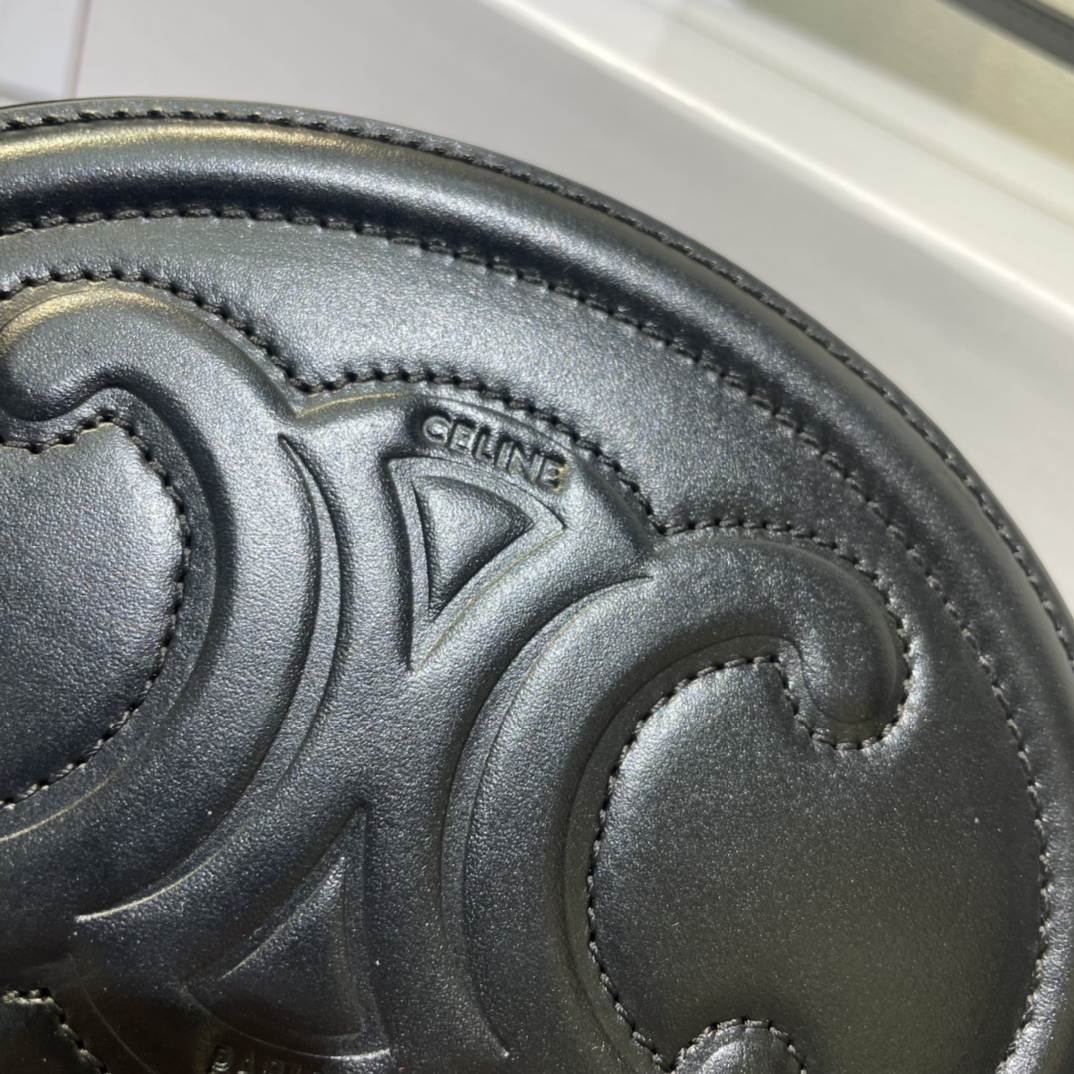 Handbags CELIN 101703 size:16x12.5x4 cm - vstockx