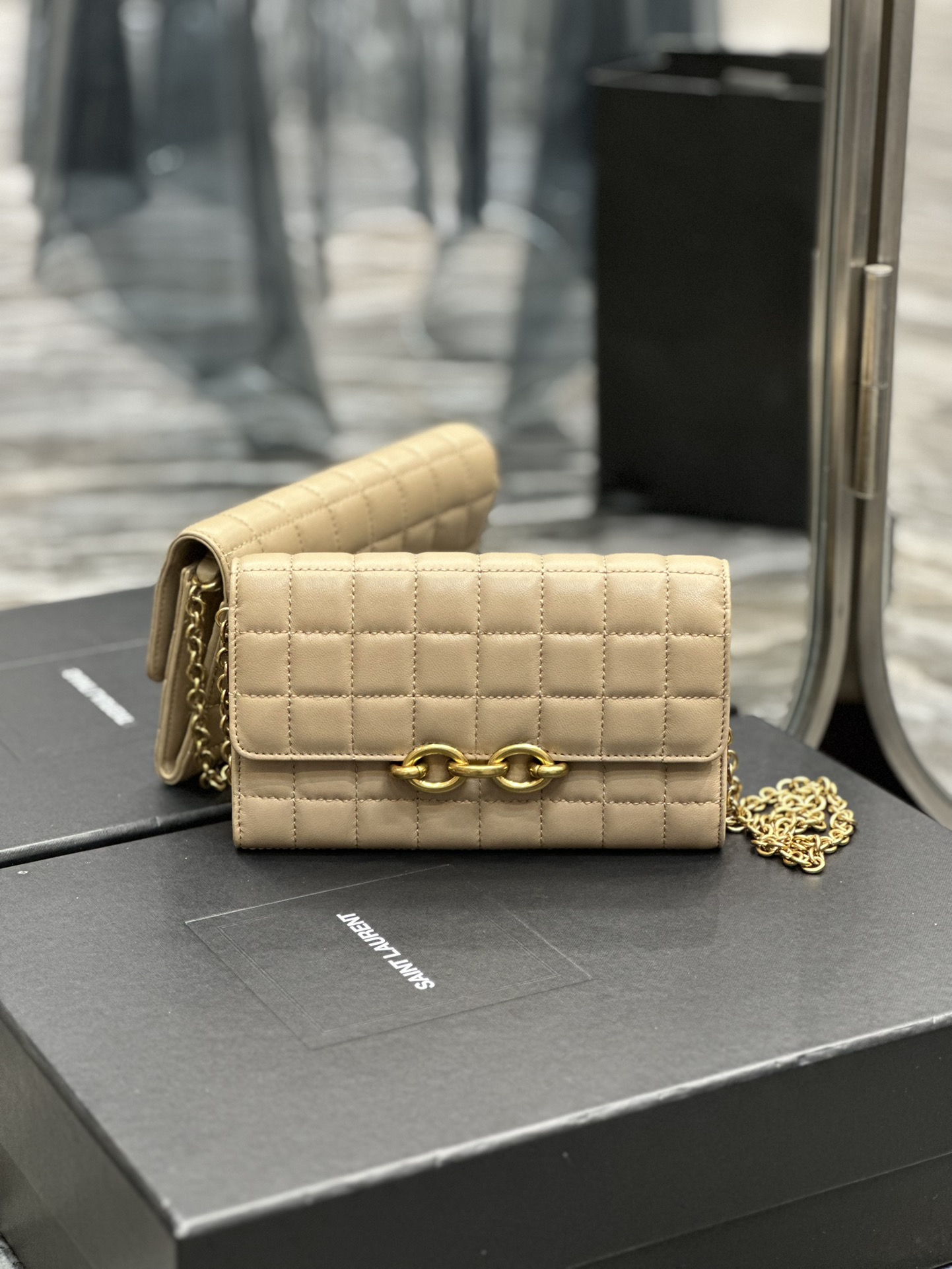 Handbags SAINT LAURENT 738109 size 19  11  4 cm - vstockx