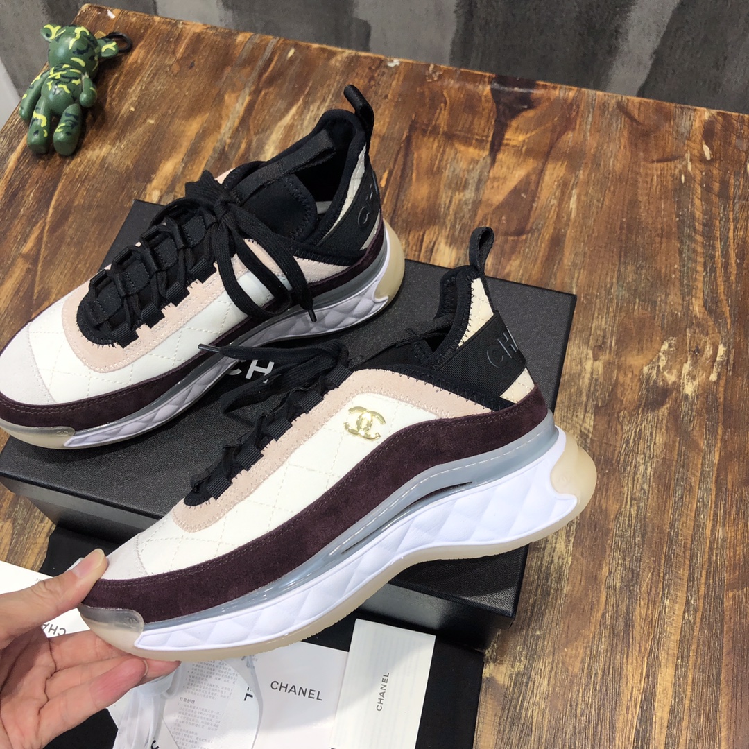 Chanel Fabric & Suede Calfskin Low Top Sneaker 8 - vstockx