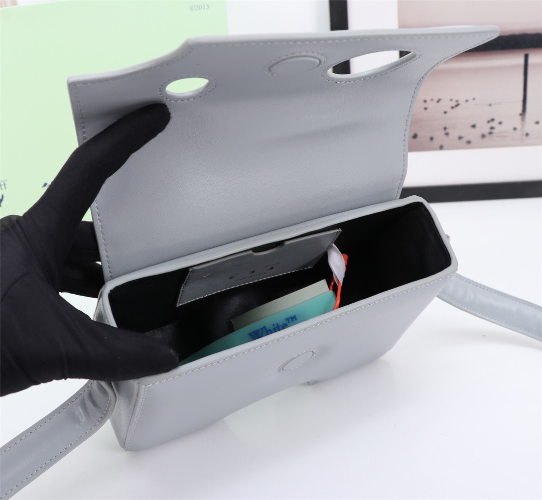 handbags OFF-White 551  6556980  size:22*16*8cm - vstockx